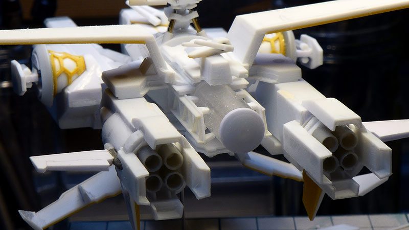 強襲揚陸艦ソドン・工作中の写真